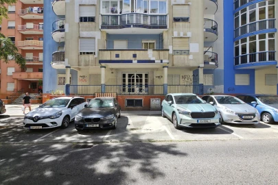 Apartamento T2 para Venda em Algueirão-Mem Martins