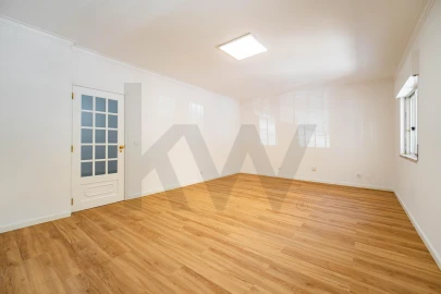 Apartamento T2 para Venda em Algueirão-Mem Martins