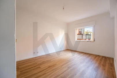 Apartamento T2 para Venda em Algueirão-Mem Martins