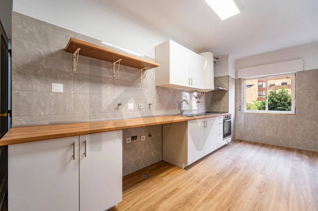 Apartamento T2 para Venda em Algueirão-Mem Martins Foto 20