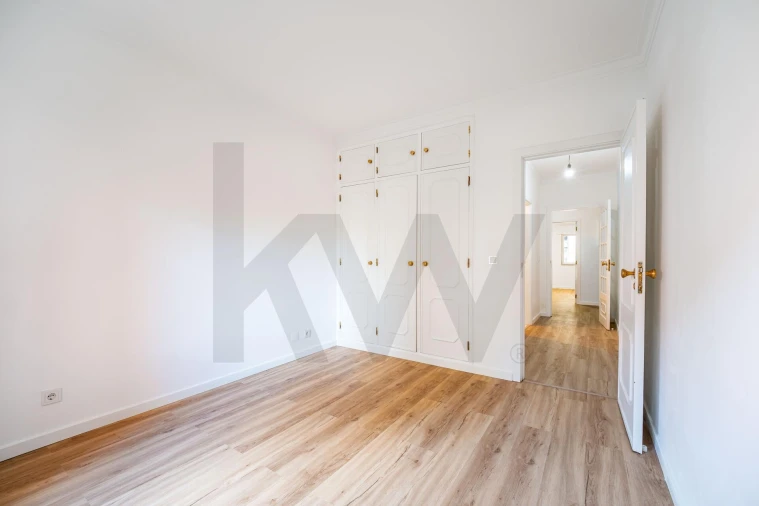 Apartamento T2 para Venda em Algueirão-Mem Martins Foto 22