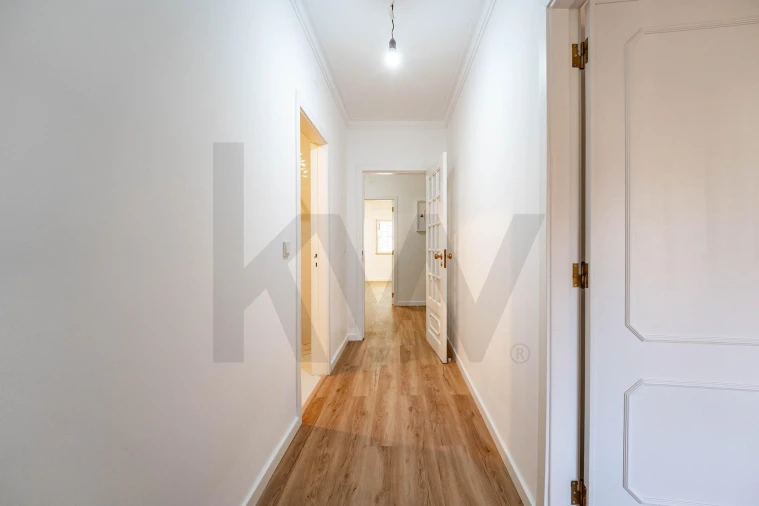 Apartamento T2 para Venda em Algueirão-Mem Martins Foto 8