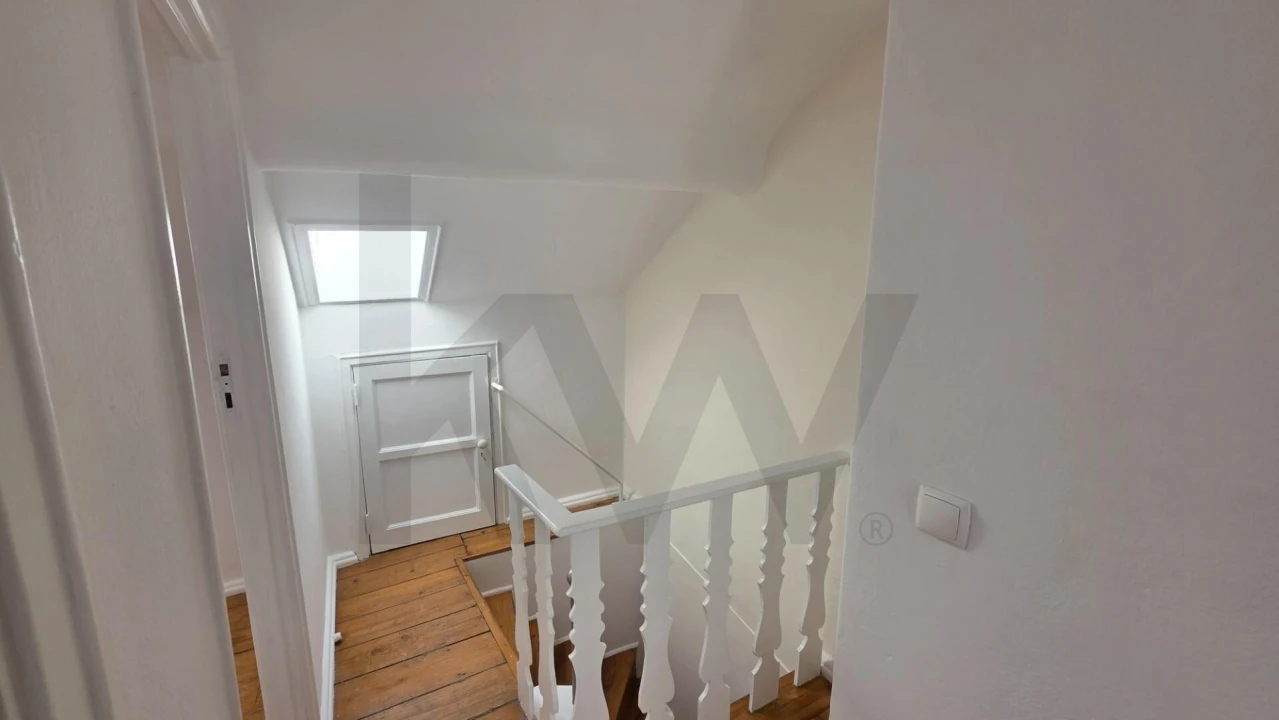 Apartamento T3 para Arrendamento em Misericórdia Foto 17