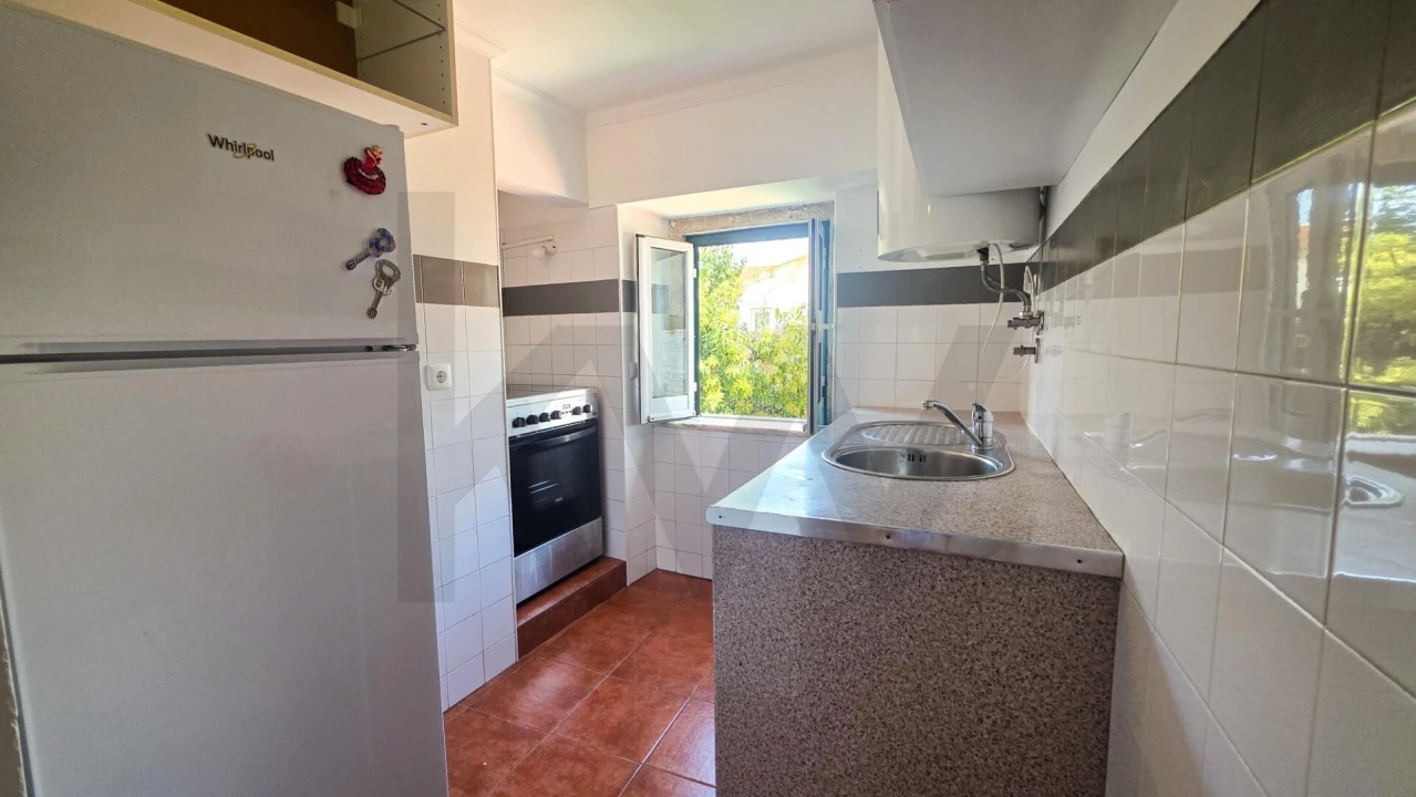 Apartamento T3 para Arrendamento em Misericórdia Foto 7
