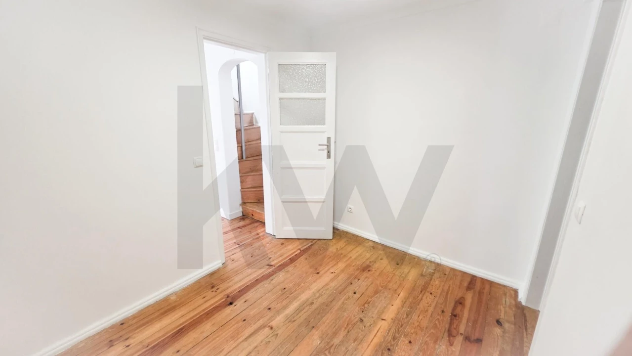 Apartamento T3 para Arrendamento em Misericórdia Foto 14