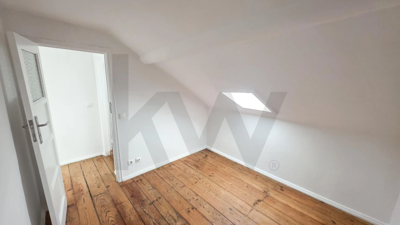 Apartamento T3 para Arrendamento em Misericórdia Foto 18