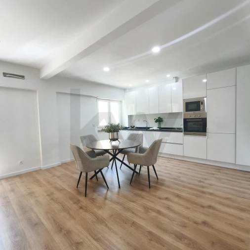 Apartamento T3 para Venda em Benfica Foto 2