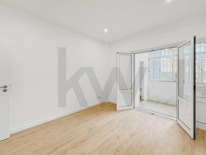 Apartamento T1 para Venda em Algés, Linda-A-Velha e Cruz Quebrada-Dafundo Foto 12