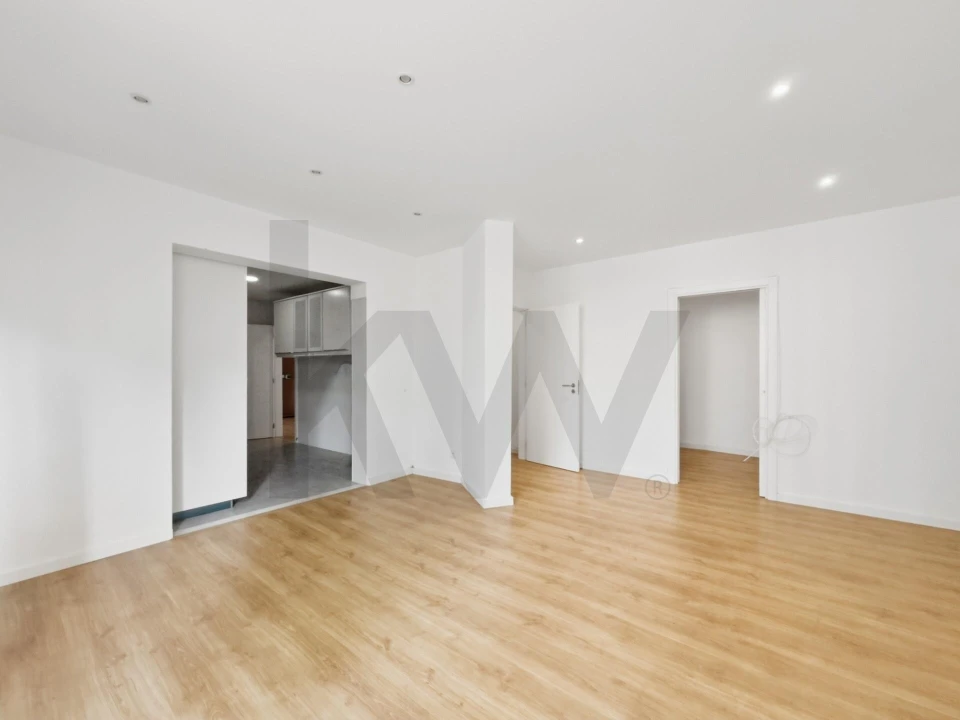 Apartamento T1 para Venda em Algés, Linda-A-Velha e Cruz Quebrada-Dafundo Foto 3