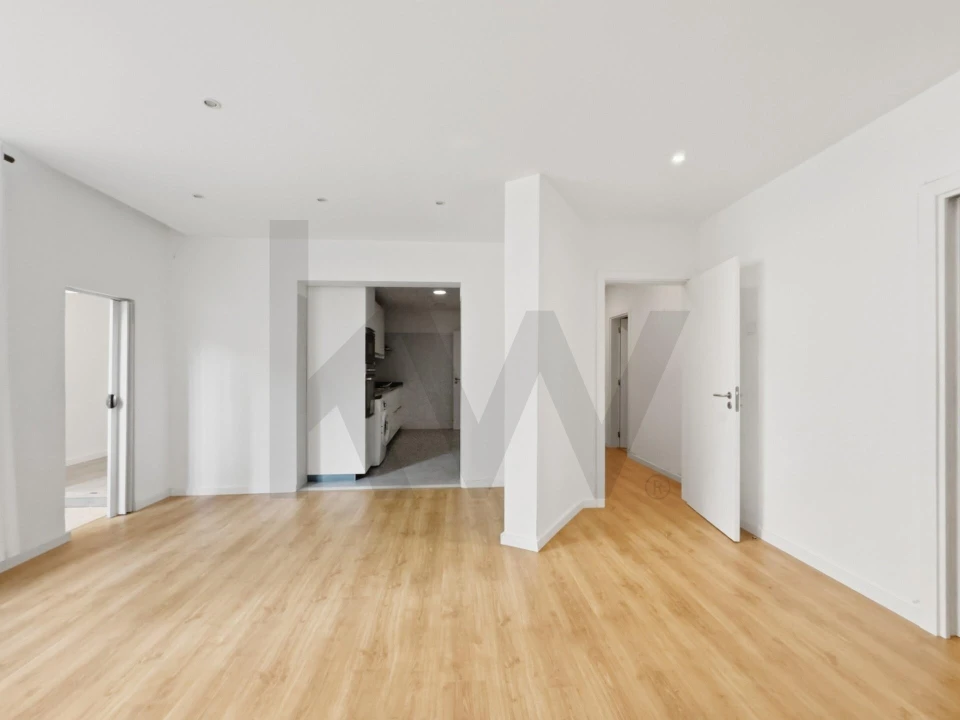 Apartamento T1 para Venda em Algés, Linda-A-Velha e Cruz Quebrada-Dafundo Foto 1