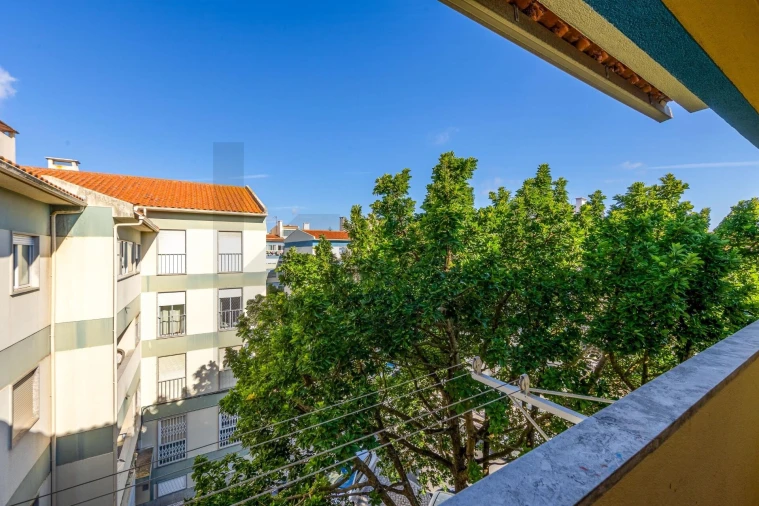 Apartamento T3 para Venda em São Domingos de Rana Foto 7