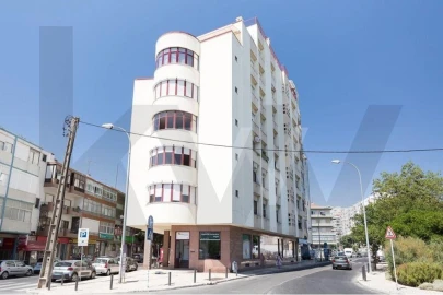 Apartamento T3 para Arrendamento em Algés, Linda-A-Velha e Cruz Quebrada-Dafundo