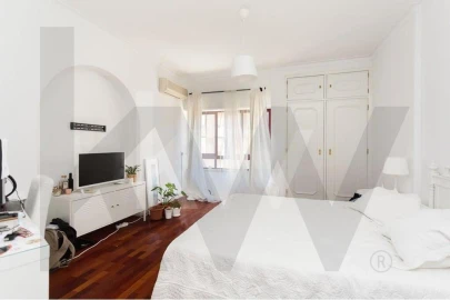 Apartamento T3 para Arrendamento em Algés, Linda-A-Velha e Cruz Quebrada-Dafundo