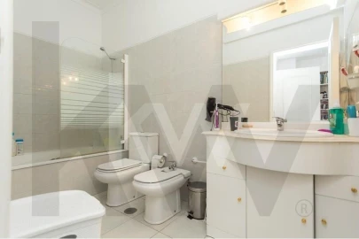 Apartamento T3 para Arrendamento em Algés, Linda-A-Velha e Cruz Quebrada-Dafundo