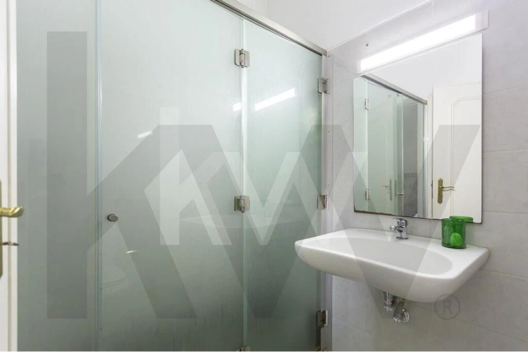 Apartamento T3 para Arrendamento em Algés, Linda-A-Velha e Cruz Quebrada-Dafundo Foto 19