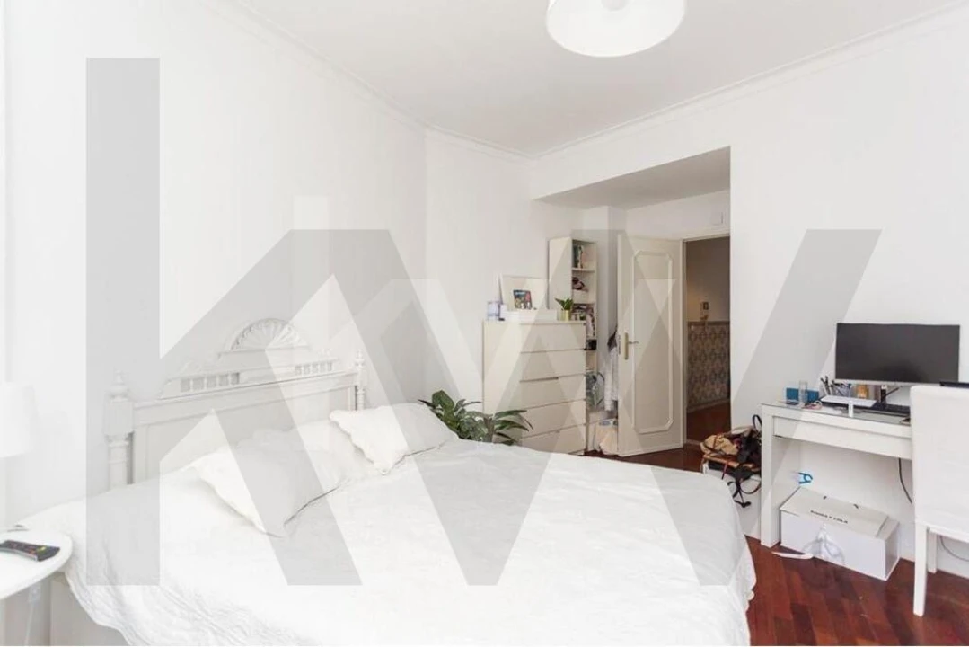 Apartamento T3 para Arrendamento em Algés, Linda-A-Velha e Cruz Quebrada-Dafundo Foto 14