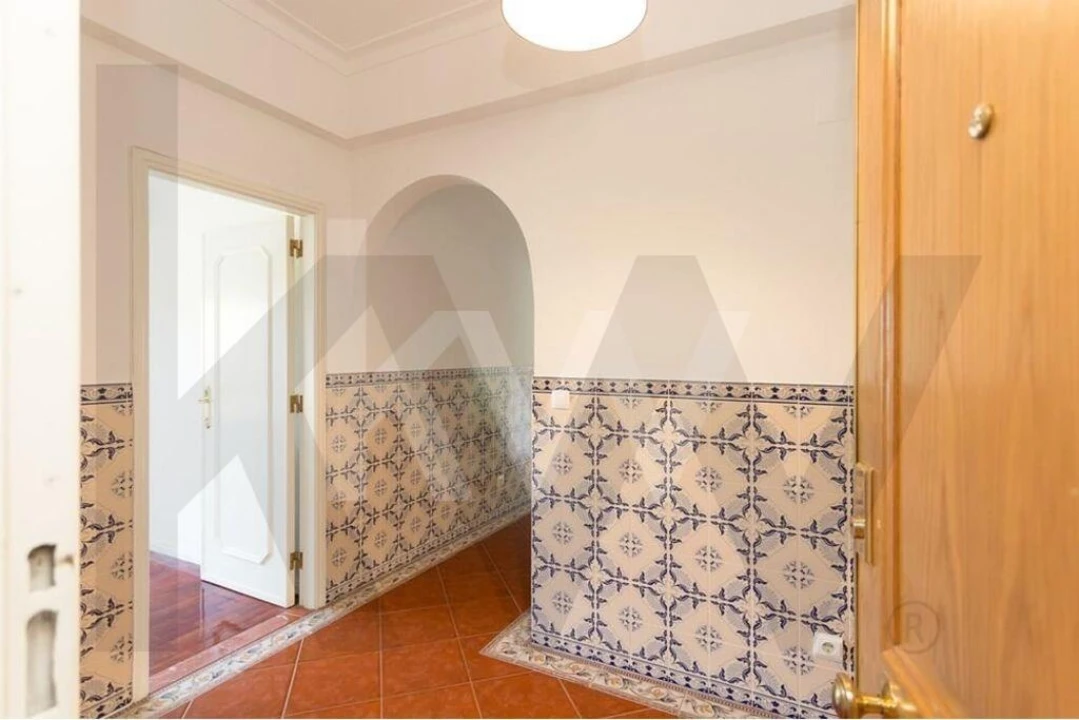Apartamento T3 para Arrendamento em Algés, Linda-A-Velha e Cruz Quebrada-Dafundo Foto 3
