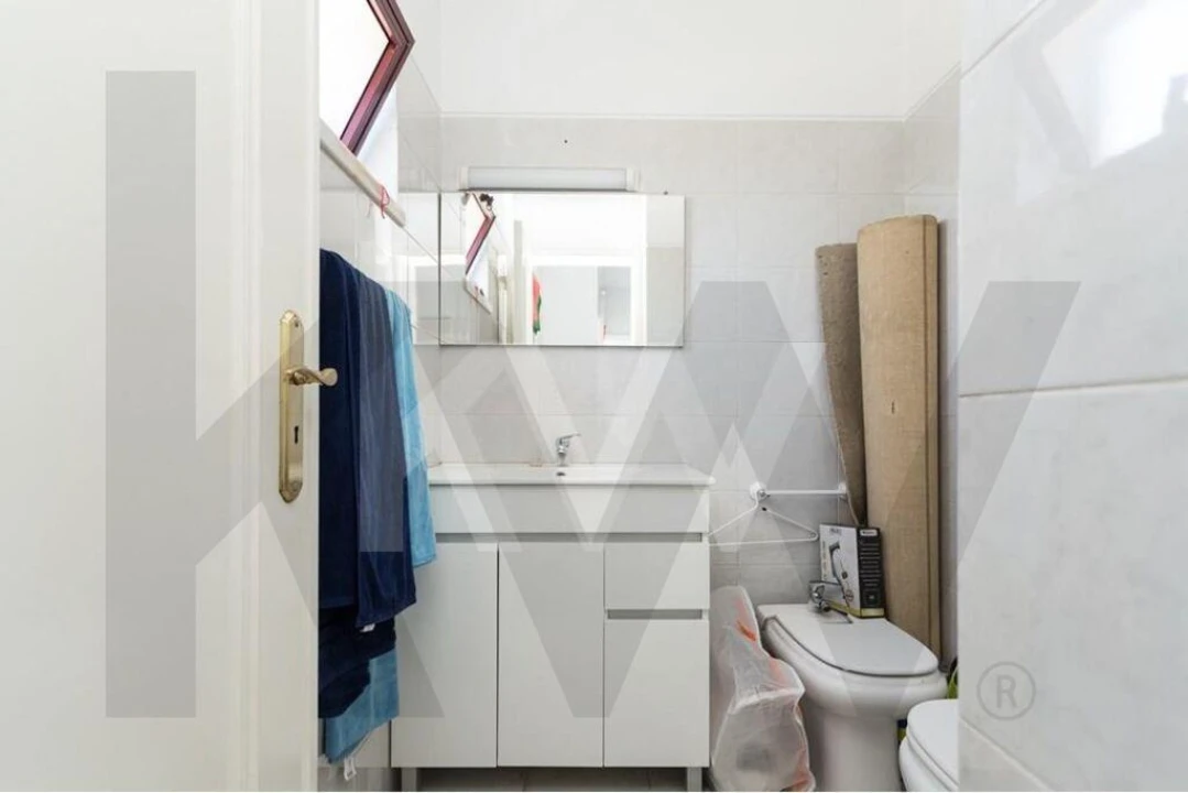 Apartamento T3 para Arrendamento em Algés, Linda-A-Velha e Cruz Quebrada-Dafundo Foto 18