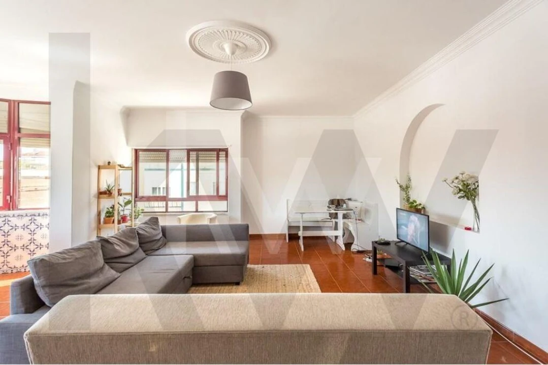Apartamento T3 para Arrendamento em Algés, Linda-A-Velha e Cruz Quebrada-Dafundo Foto 1