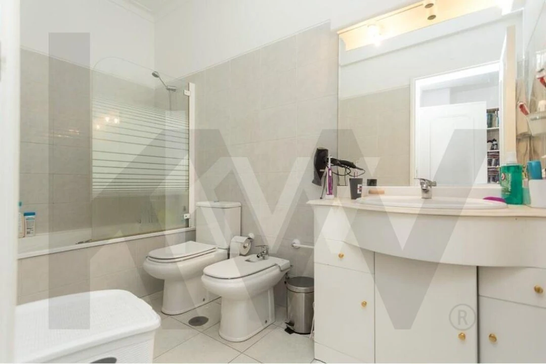 Apartamento T3 para Arrendamento em Algés, Linda-A-Velha e Cruz Quebrada-Dafundo Foto 17