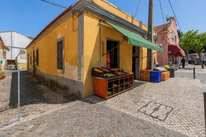 Prédio para Venda em Póvoa de Santo Adrião e Olival Basto