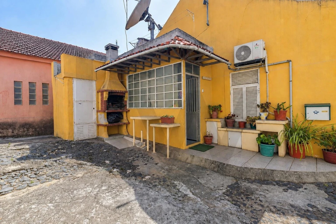 Prédio para Venda em Póvoa de Santo Adrião e Olival Basto Foto 7