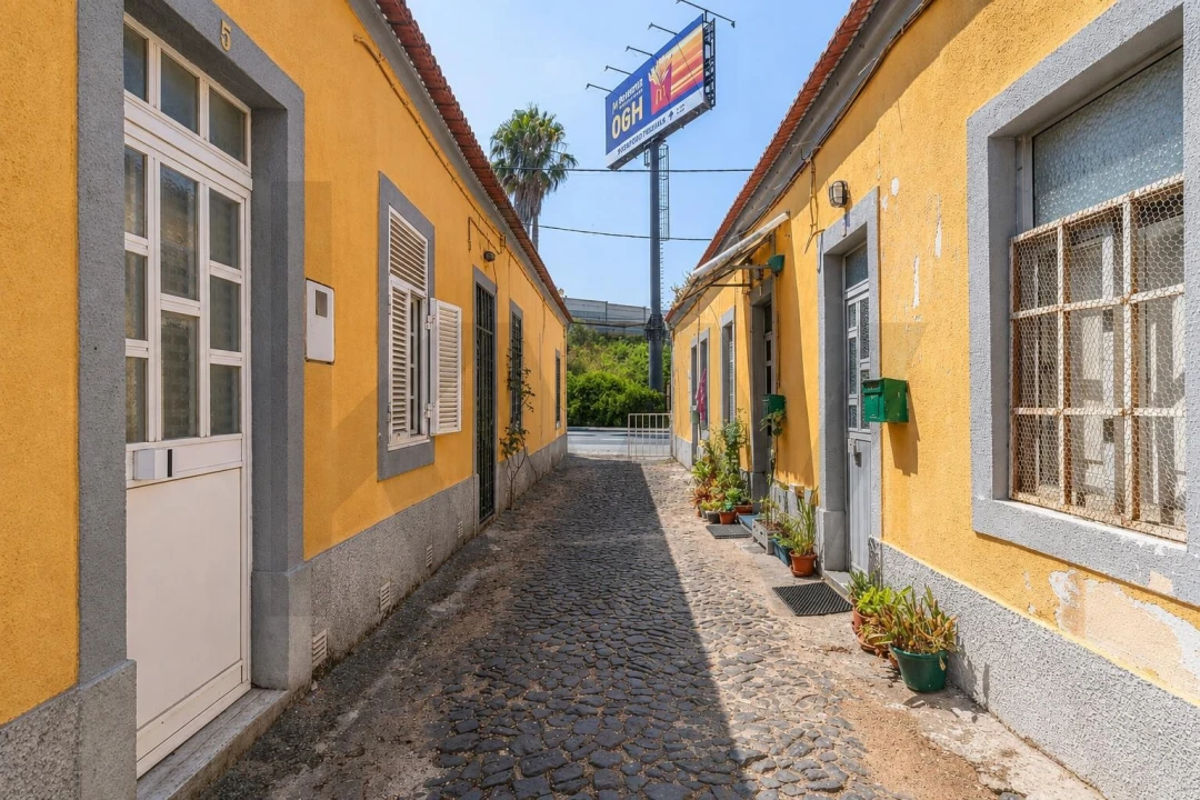 Prédio para Venda em Póvoa de Santo Adrião e Olival Basto Foto 5