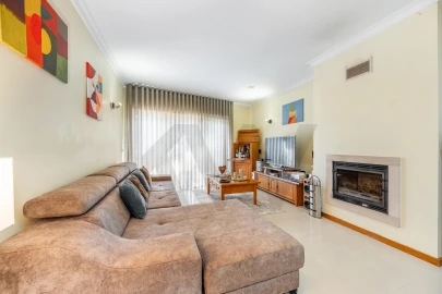 Moradia T4 para Venda em Feitosa