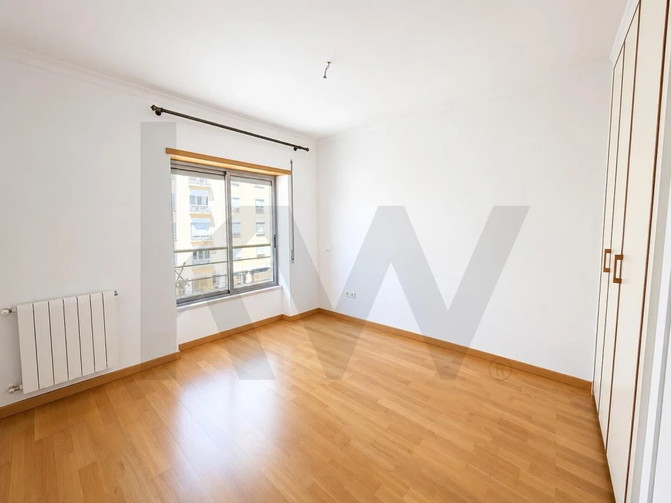 Apartamento T2 para Arrendamento em Olivais Foto 13