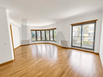 Apartamento T2 para Arrendamento em Olivais