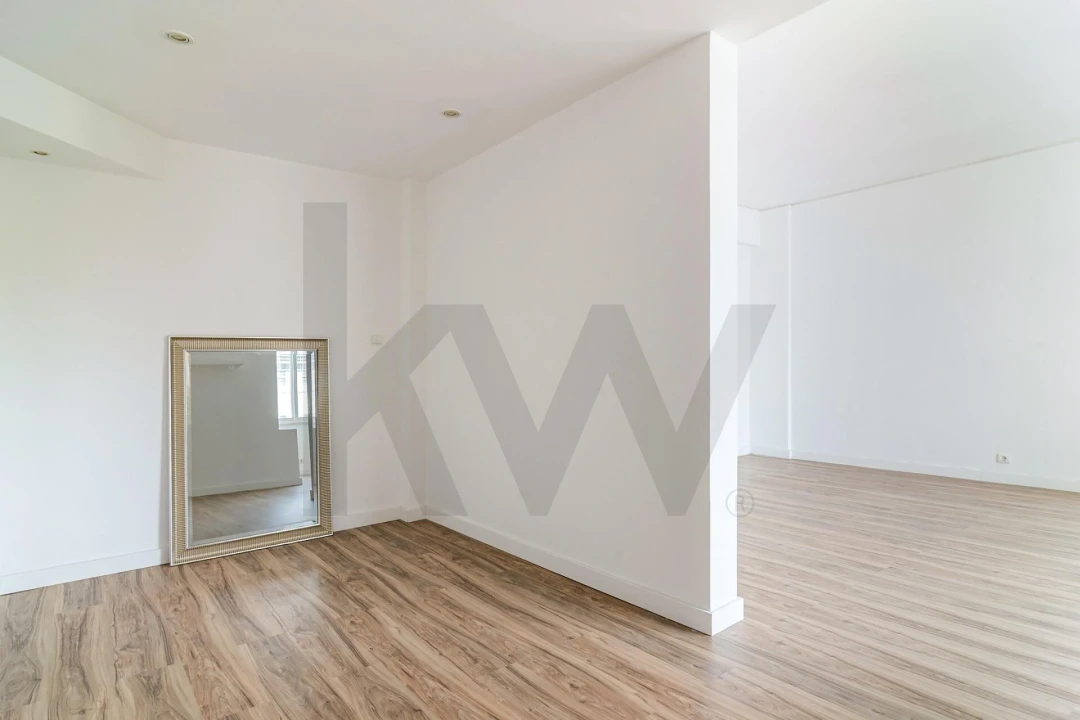 Apartamento T3 para Venda em Beato Foto 8