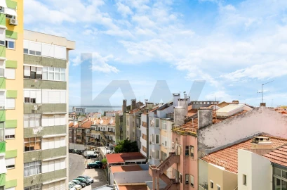 Apartamento T3 para Venda em Beato