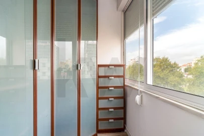 Apartamento T3 para Venda em Beato
