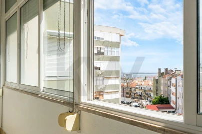 Apartamento T3 para Venda em Beato