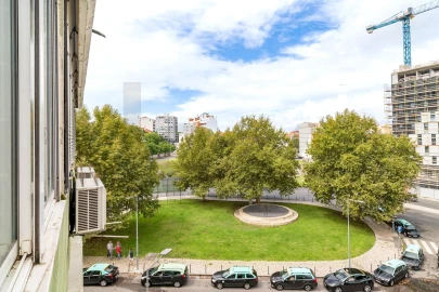 Apartamento T3 para Venda em Beato