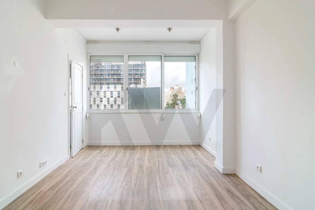 Apartamento T3 para Venda em Beato Foto 16