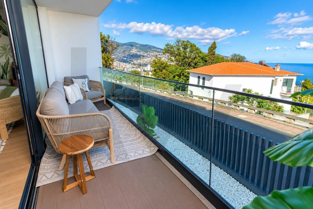Apartamento T1 para Arrendamento em São Martinho Foto 12
