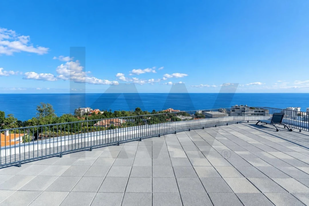 Apartamento T1 para Arrendamento em São Martinho Foto 21