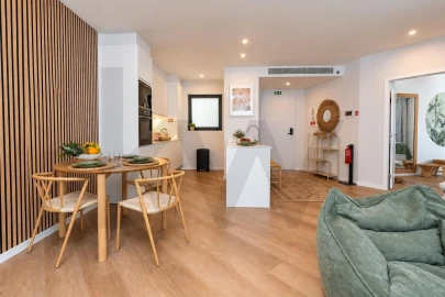 Apartamento T1 para Arrendamento em São Martinho