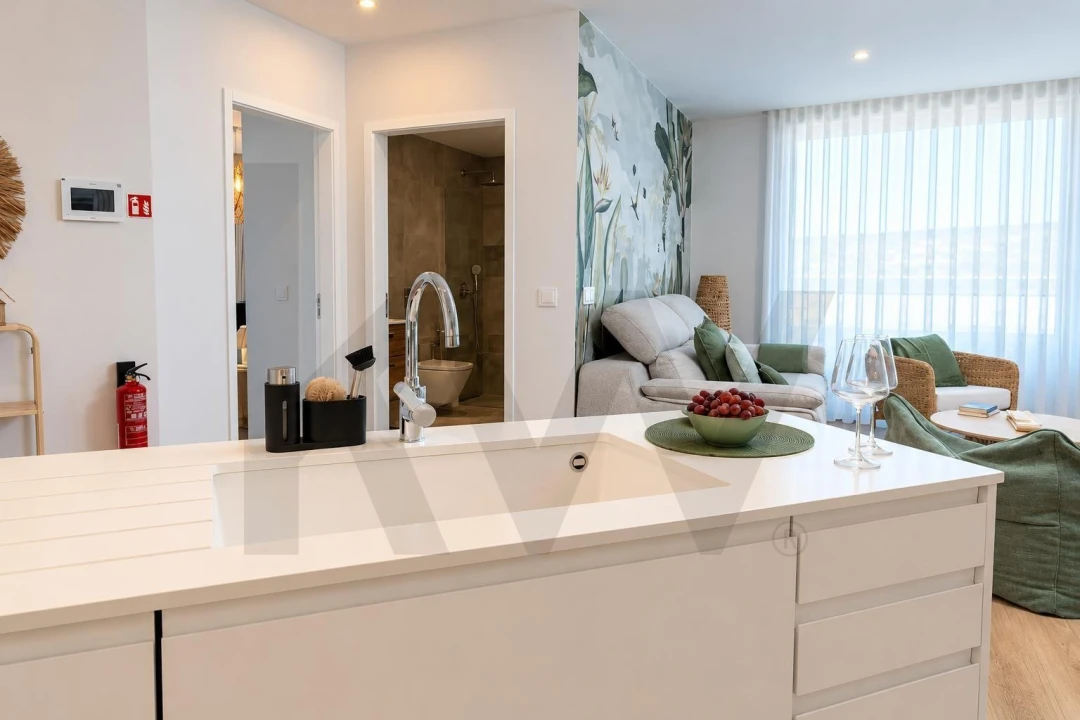 Apartamento T1 para Arrendamento em São Martinho Foto 11