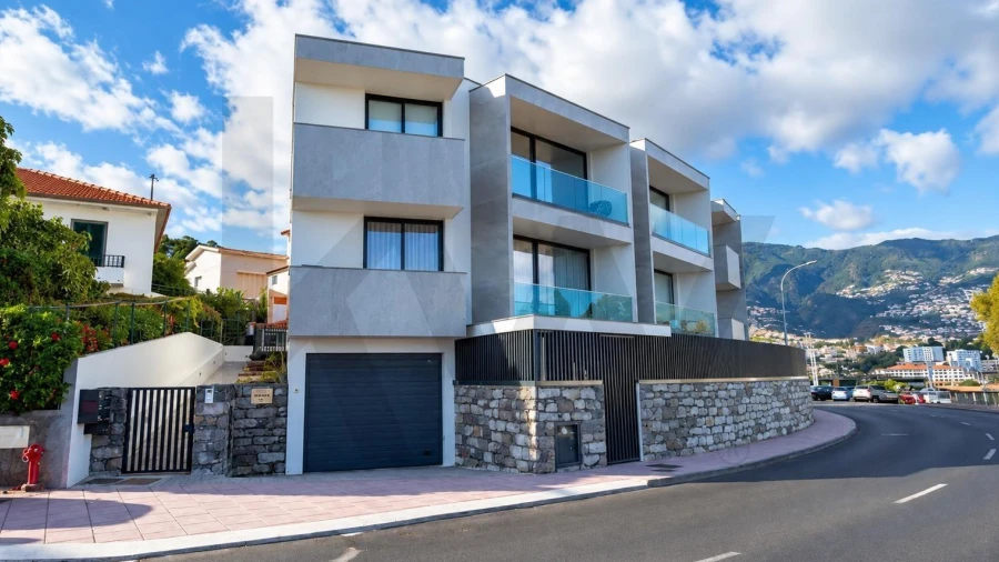 Apartamento T1 para Arrendamento em São Martinho