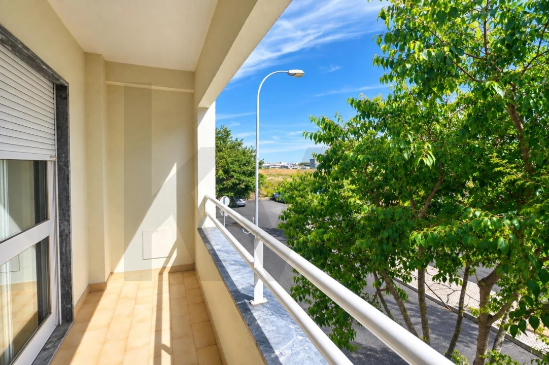 Apartamento T4 para Arrendamento em São Domingos de Rana Foto 4