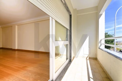 Apartamento T4 para Arrendamento em São Domingos de Rana