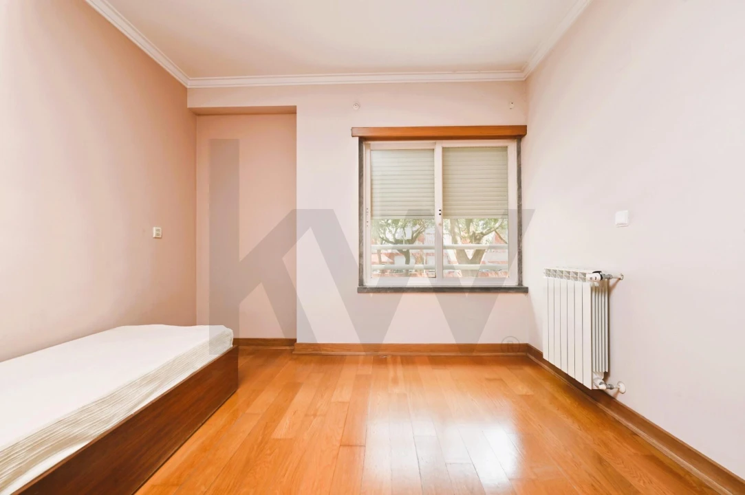 Apartamento T4 para Arrendamento em São Domingos de Rana Foto 13