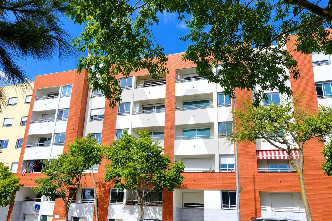 Apartamento T4 para Arrendamento em São Domingos de Rana Foto 1
