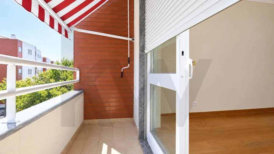 Apartamento T4 para Arrendamento em São Domingos de Rana