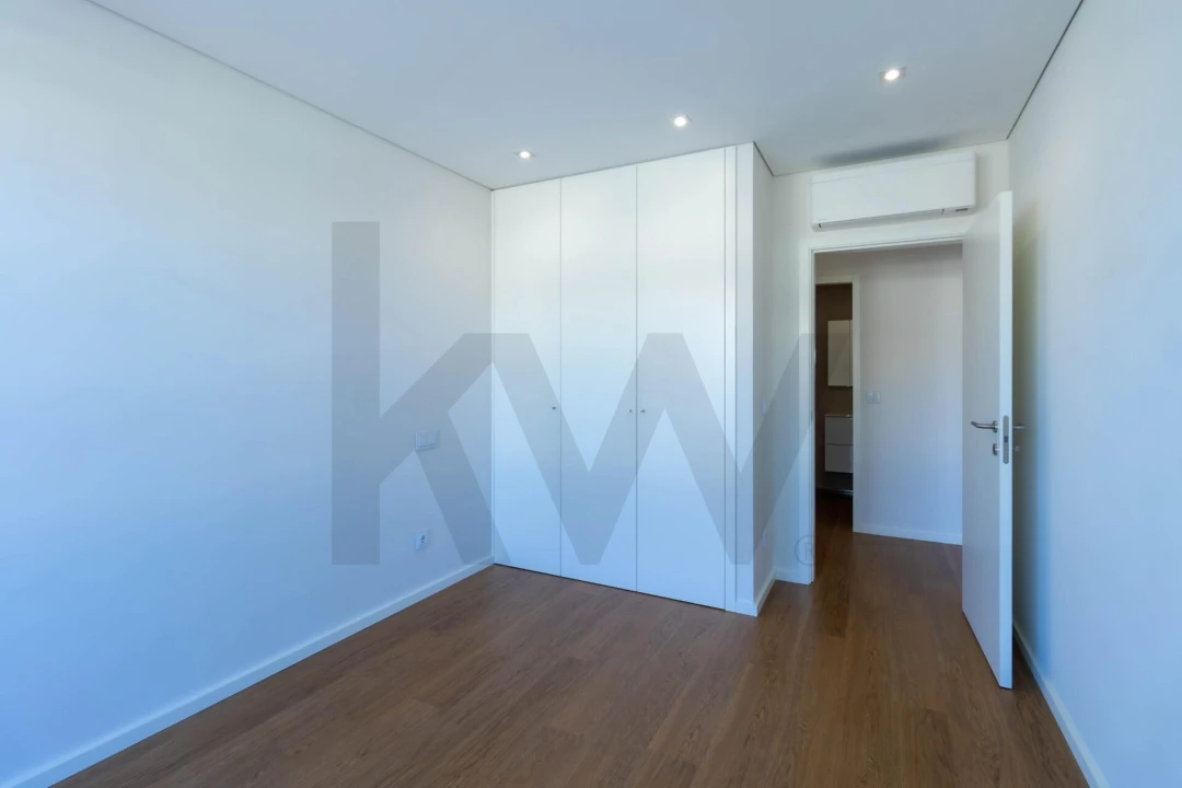 Apartamento T3 para Arrendamento em Canidelo Foto 15