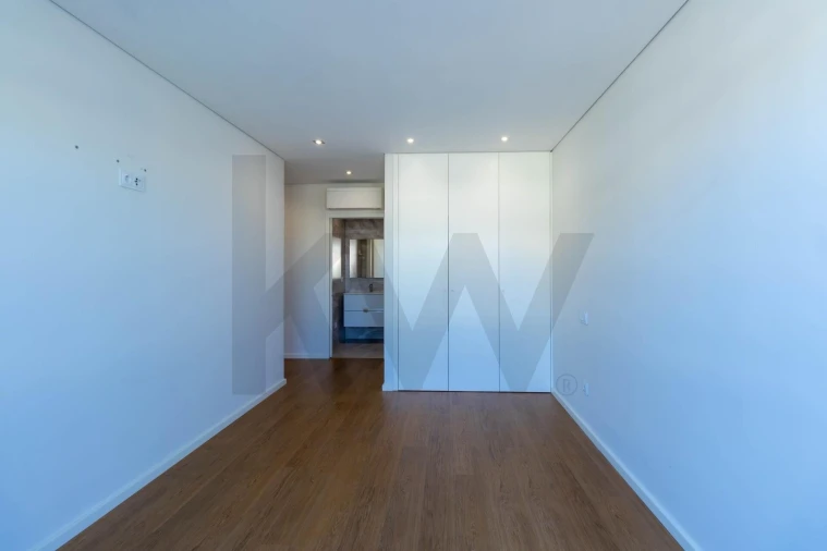 Apartamento T3 para Arrendamento em Canidelo Foto 23