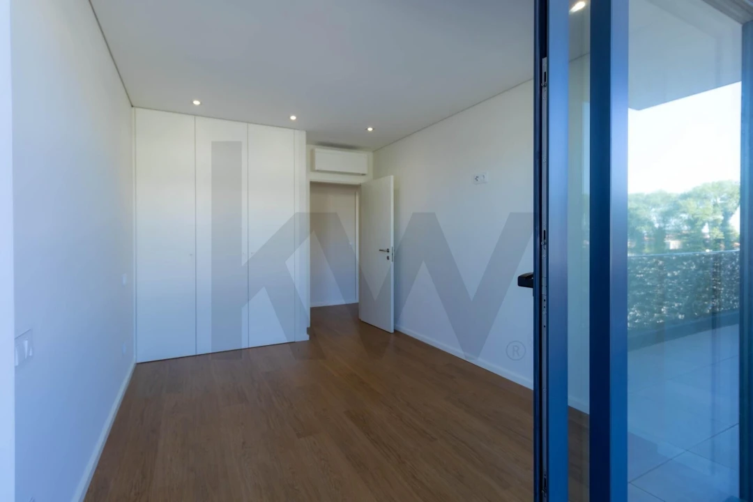 Apartamento T3 para Arrendamento em Canidelo Foto 21