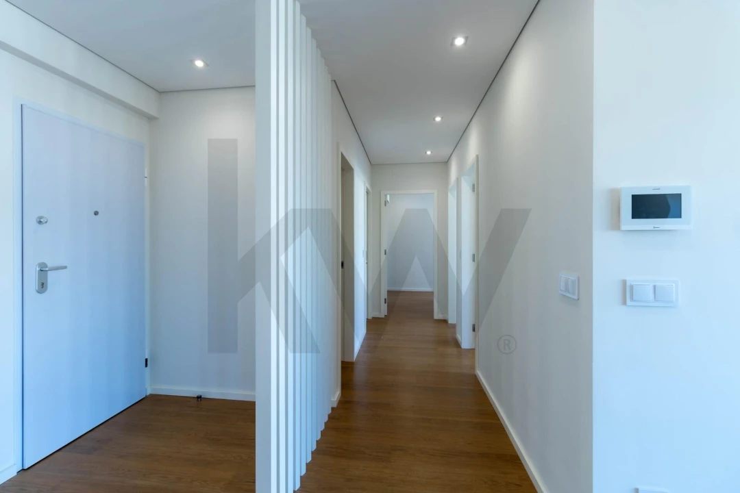 Apartamento T3 para Arrendamento em Canidelo Foto 3